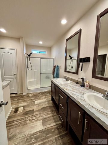 2987 E 550 N, St Anthony, ID 83445