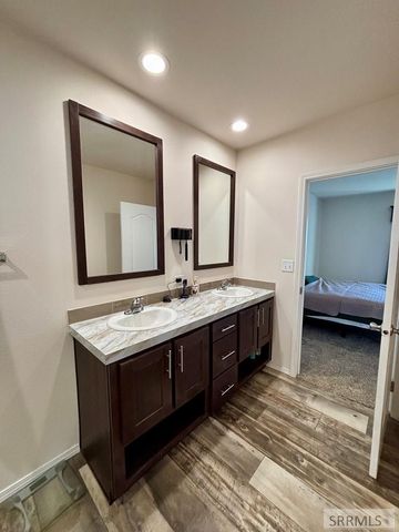 2987 E 550 N, St Anthony, ID 83445