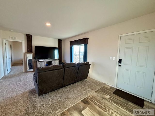 2987 E 550 N, St Anthony, ID 83445