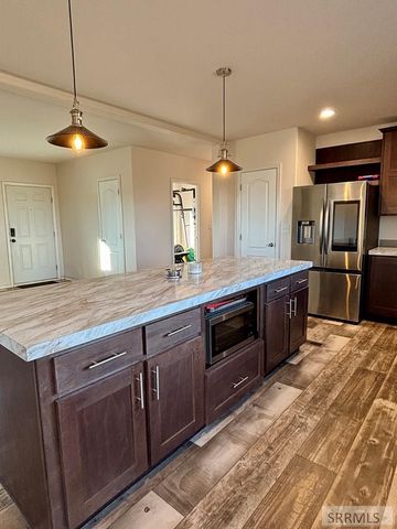 2987 E 550 N, St Anthony, ID 83445