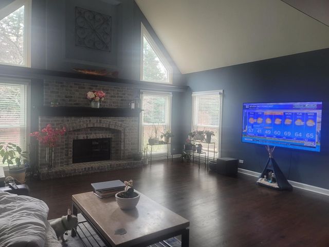 743 Chasewood Drive, South Elgin, IL 60177