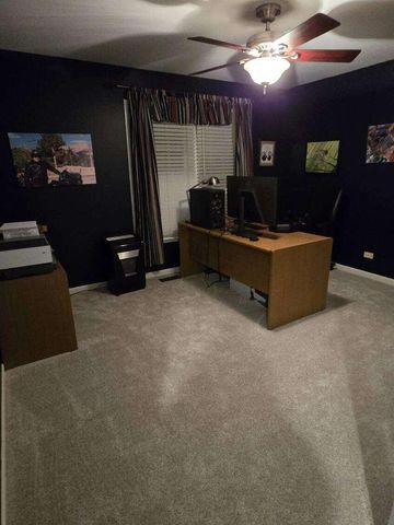 743 Chasewood Drive, South Elgin, IL 60177