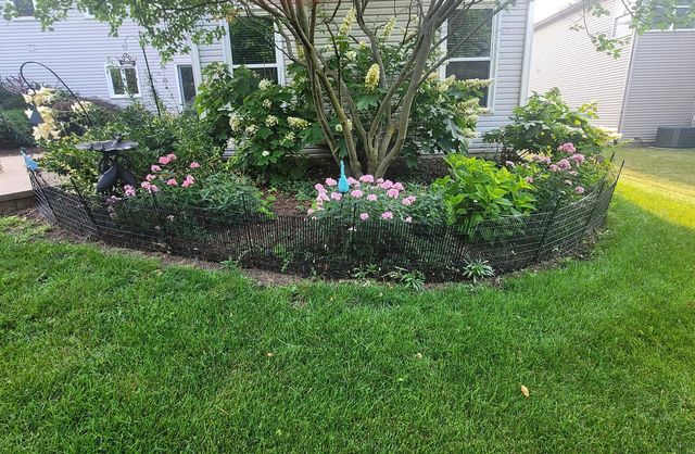 743 Chasewood Drive, South Elgin, IL 60177