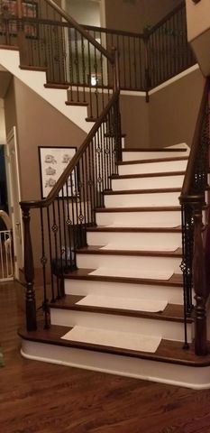 743 Chasewood Drive, South Elgin, IL 60177