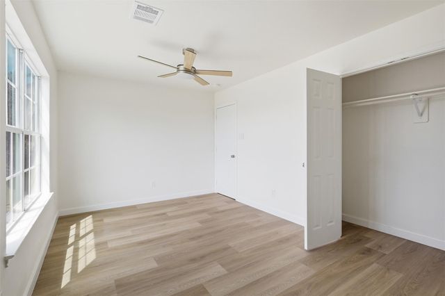 915 Redcrest Springs Court, Houston, TX 77073