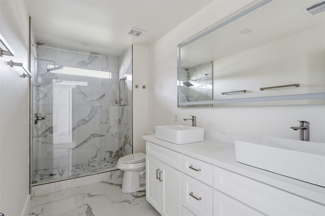 915 Redcrest Springs Court, Houston, TX 77073