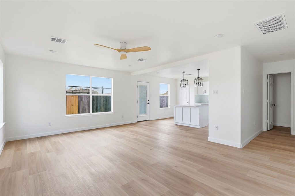 915 Redcrest Springs Court, Houston, TX 77073