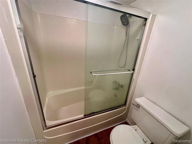 1744 Grove Road A-101, Ypsilanti, MI 48198