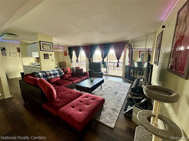 1744 Grove Road A-101, Ypsilanti, MI 48198