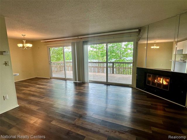 1744 Grove Road A-101, Ypsilanti, MI 48198