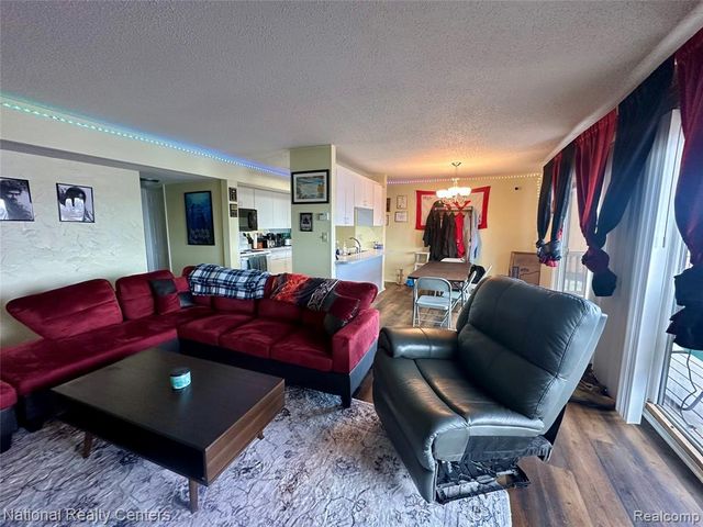 1744 Grove Road A-101, Ypsilanti, MI 48198
