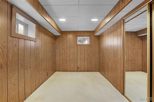 106 S Brent Avenue, St Louis, MO 63122