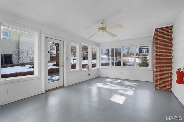 106 S Brent Avenue, St Louis, MO 63122