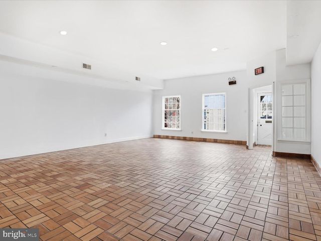 623 S WASHINGTON ST, Alexandria, VA 22314