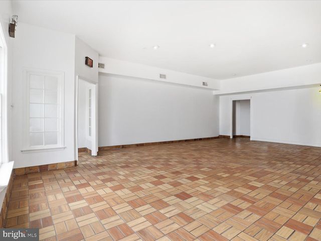 623 S WASHINGTON ST, Alexandria, VA 22314