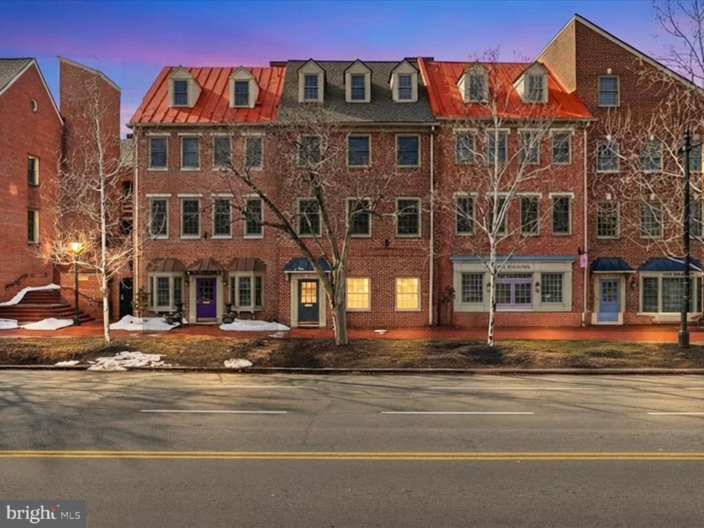 623 S WASHINGTON ST, Alexandria, VA 22314