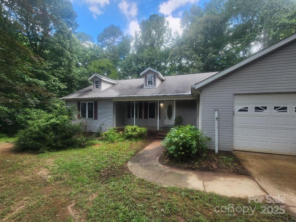 114 N Lynn Hollow Drive, Statesville, NC 28677