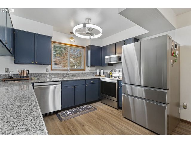 14850 Ne ROSE Pkwy, Portland, OR 97230