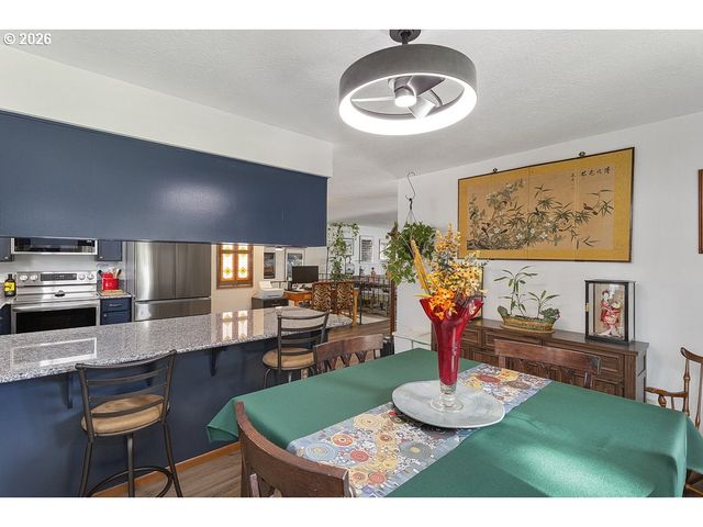 14850 Ne ROSE Pkwy, Portland, OR 97230