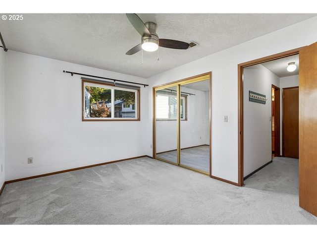 14850 Ne ROSE Pkwy, Portland, OR 97230