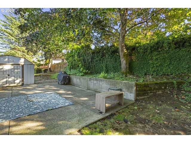 14850 Ne ROSE Pkwy, Portland, OR 97230