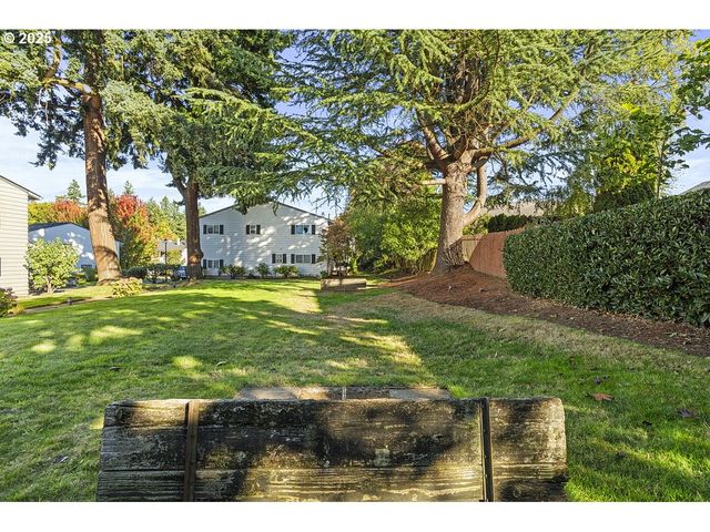 14850 Ne ROSE Pkwy, Portland, OR 97230