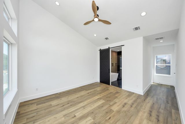 5030 Mallow Street C, Houston, TX 77033