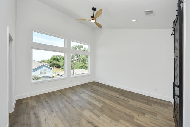 5030 Mallow Street C, Houston, TX 77033
