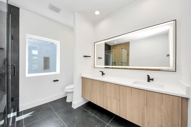 5030 Mallow Street C, Houston, TX 77033
