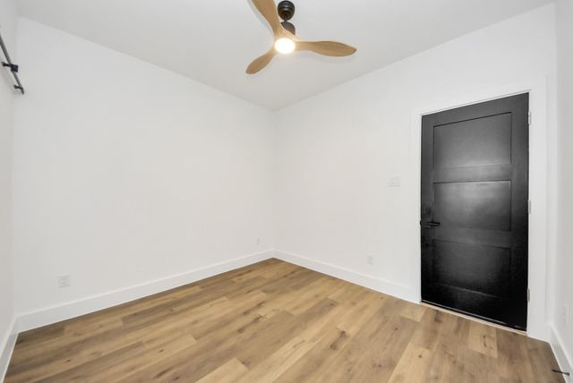 5030 Mallow Street C, Houston, TX 77033