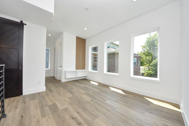 5030 Mallow Street C, Houston, TX 77033