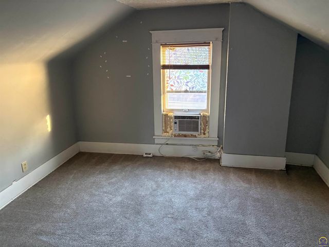 1415 Neosho St, Emporia, KS 66801