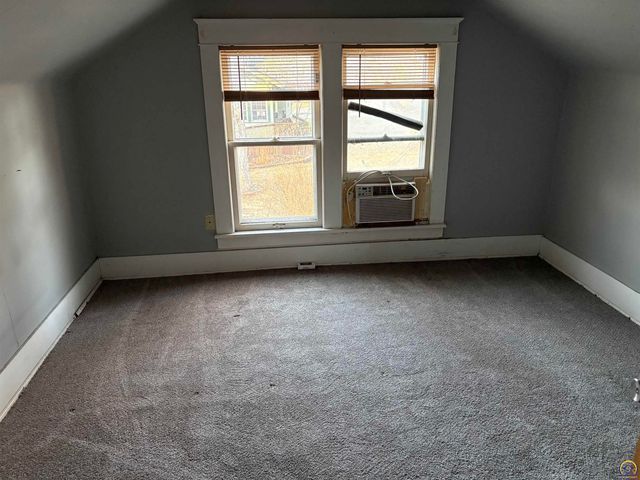 1415 Neosho St, Emporia, KS 66801