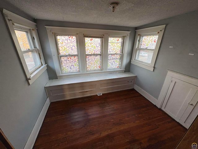 1415 Neosho St, Emporia, KS 66801