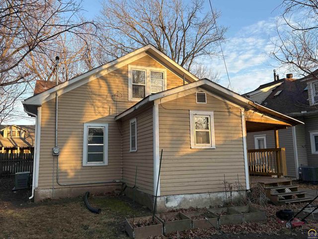 1415 Neosho St, Emporia, KS 66801