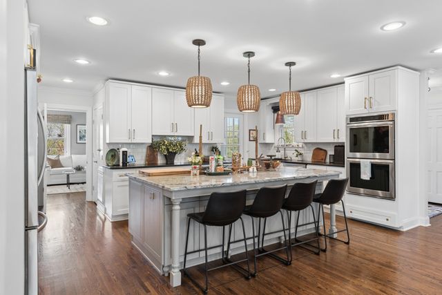 1011 Lakeshore Dr, Gallatin, TN 37066