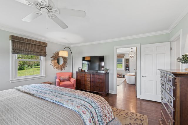 1011 Lakeshore Dr, Gallatin, TN 37066