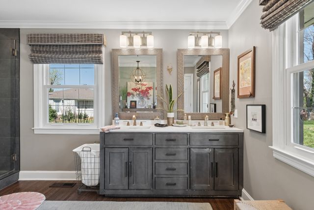 1011 Lakeshore Dr, Gallatin, TN 37066