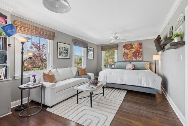 1011 Lakeshore Dr, Gallatin, TN 37066