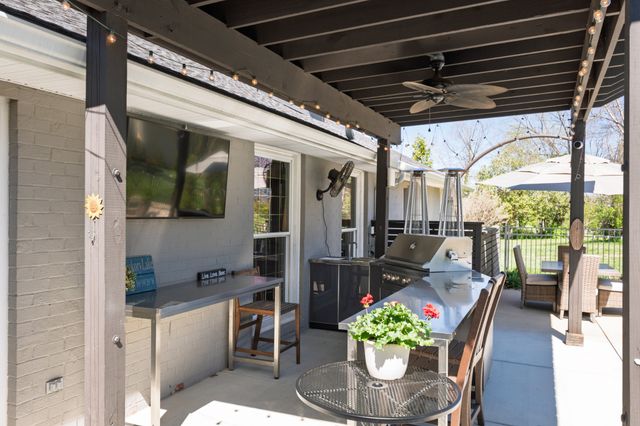 1011 Lakeshore Dr, Gallatin, TN 37066