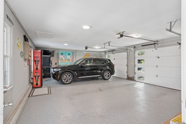 1011 Lakeshore Dr, Gallatin, TN 37066