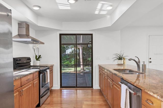 1632 WORRINGTON STREET, Sarasota, FL 34231