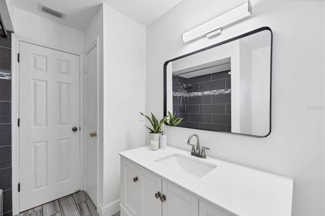 1632 WORRINGTON STREET, Sarasota, FL 34231