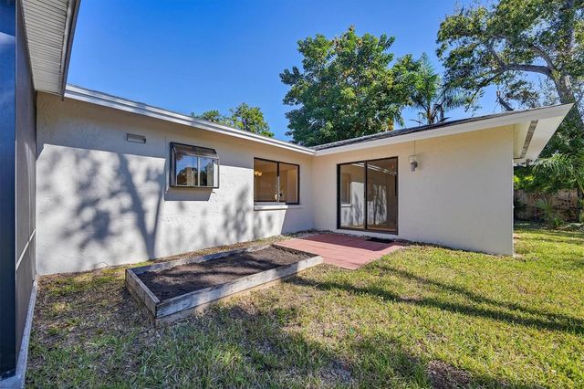 1632 WORRINGTON STREET, Sarasota, FL 34231