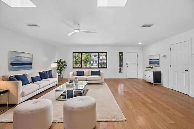 1632 WORRINGTON STREET, Sarasota, FL 34231