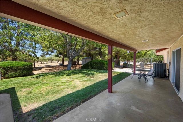 1515 W Avenue O12, Palmdale, CA 93551