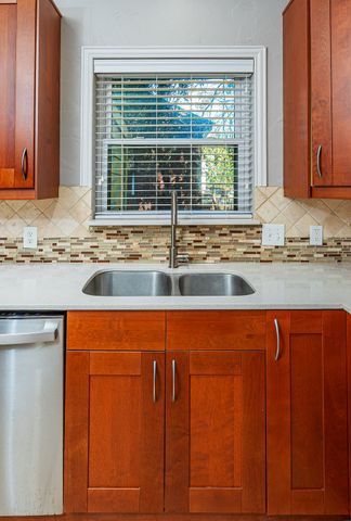 6802 Vivian Avenue, Dallas, TX 75223