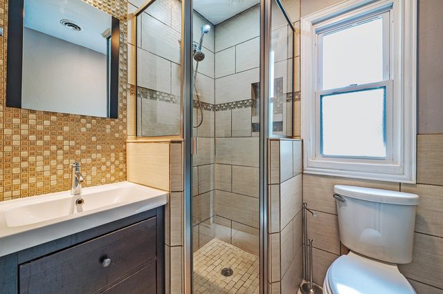 6802 Vivian Avenue, Dallas, TX 75223