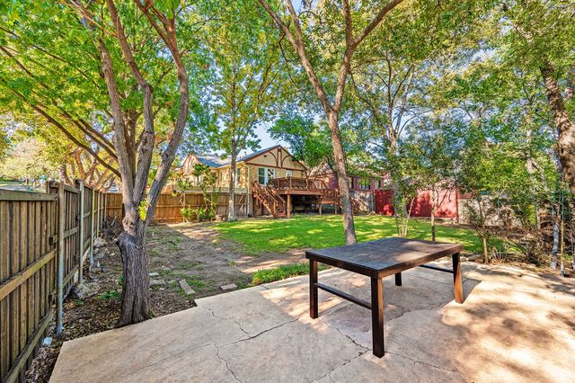 6802 Vivian Avenue, Dallas, TX 75223