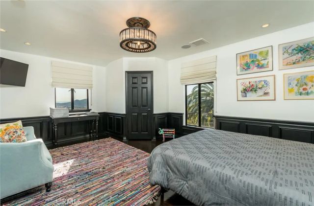 330 Kempton Road, Glendale, CA 91202